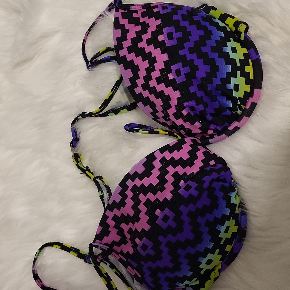 Heat bikini top